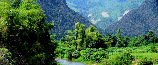 Vang-Vieng-majestic-scenery